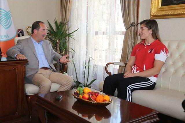 D&uuml;nya Şampiyonuna Beşibiryerde 1