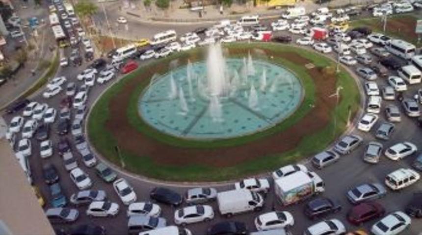 Adana&rsquo;da Okul Trafiği &Ccedil;ileden &Ccedil;ıkarttı