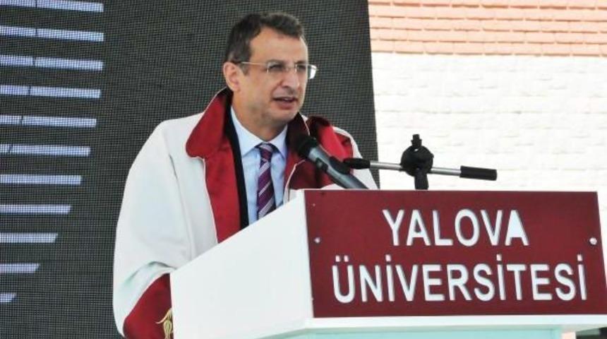 İnce'den Rekt&ouml;re: Ben De Genel Başkan Olamadım, Moralimi Bozuyor Muyum?