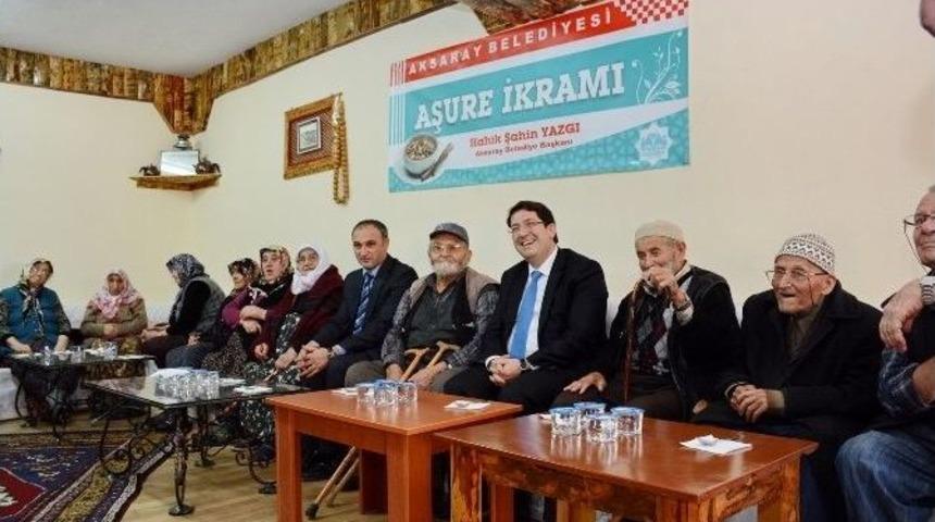 Aksaray Belediyesinden Huzurevine Aşure İkramı