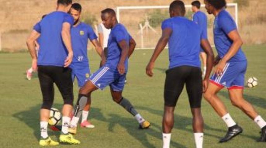 Yeni Malatyaspor, Kupa Ma&ccedil;ından Sonra Malatya&rsquo;ya D&ouml;nmeyecek