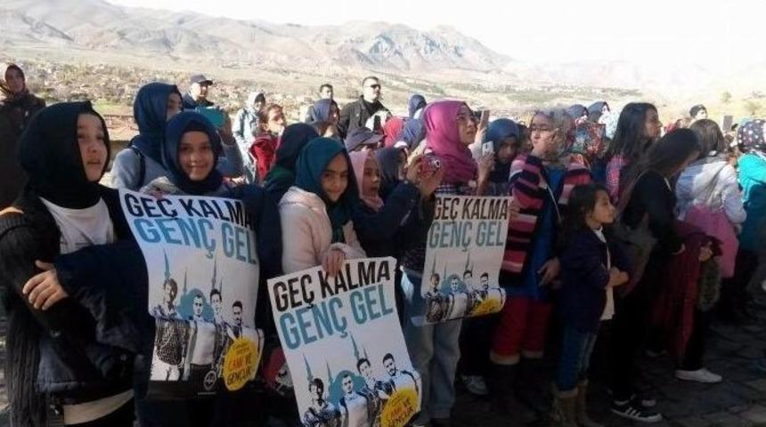 Cami Ve Gen&ccedil;lik Buluşması İle Ulu Cami&rsquo;de Buluştular