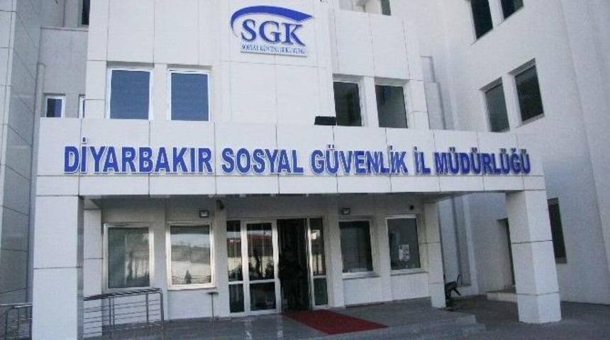 Sgk&rsquo;nın Temizlik İhalesi Kavga Y&uuml;z&uuml;nden Ertelendi