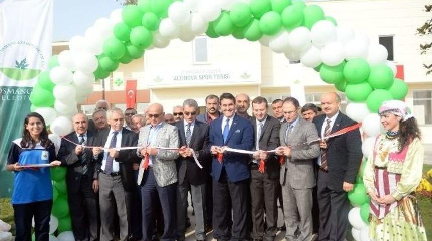 Osmangazi Spor Tesisleriyle Donatılıyor