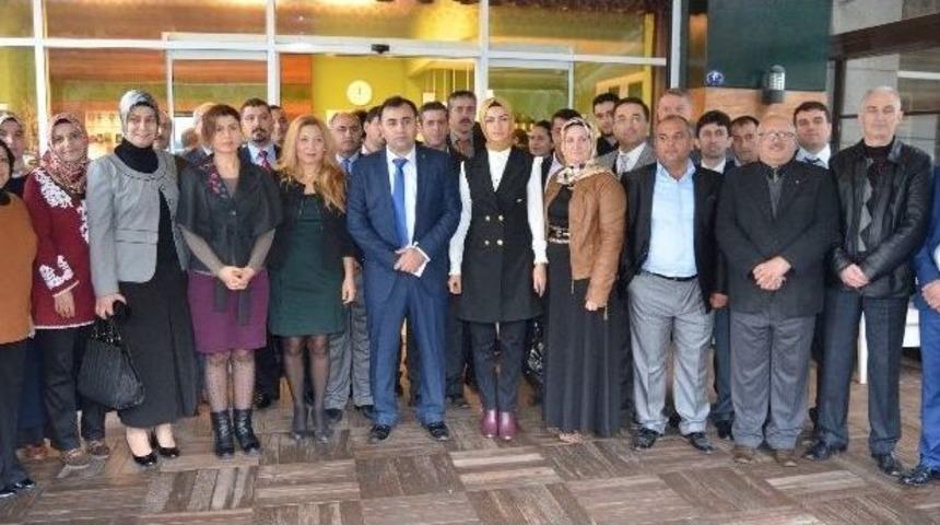 Ak Parti Bayraklı Kolları Sıvadı