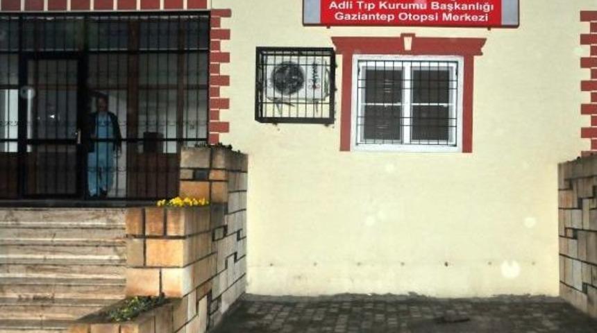 Kayınpeder Damat Kavgası: 1 &Ouml;l&uuml;, 1 Yaralı