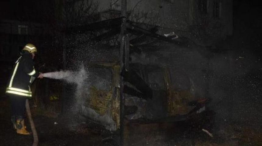 Ara&ccedil;, 10 Dakikada K&uuml;l Oldu