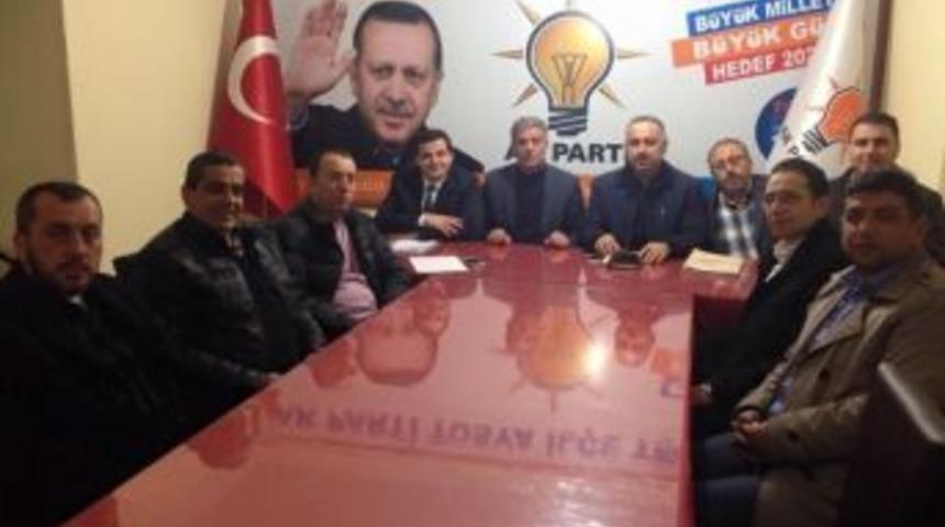 Ak Parti Tosya İl&ccedil;e Teşkilatında G&ouml;rev Dağılımı Yapıldı