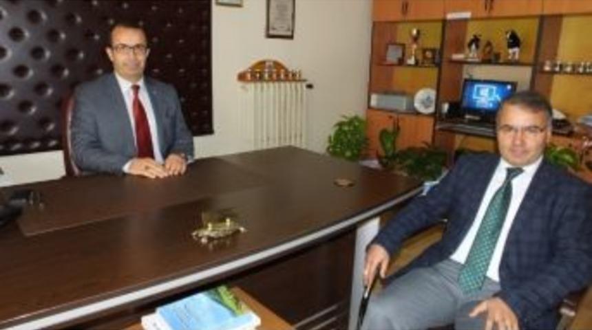 Kaymakam Yenidoğan&rsquo;dan Tarım M&uuml;d&uuml;r&uuml;ne Ziyaret