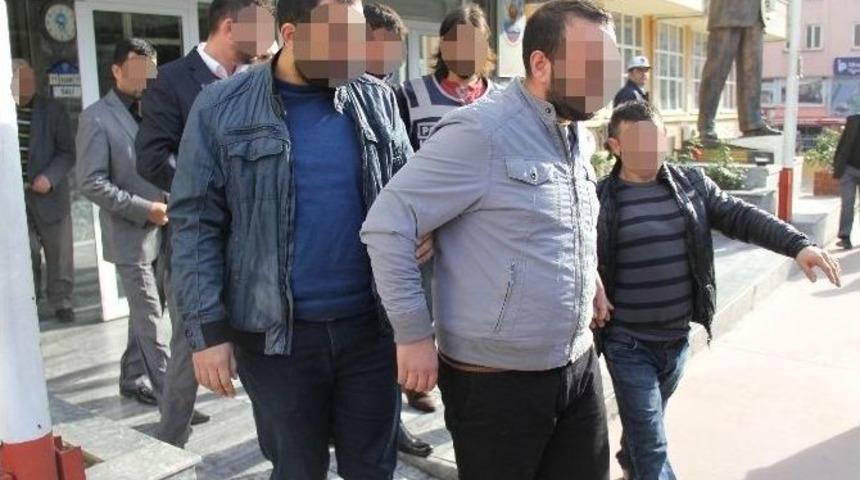 Uyuşturucu Zanlıları Sağlık Kontrol&uuml;nden Ge&ccedil;irildi