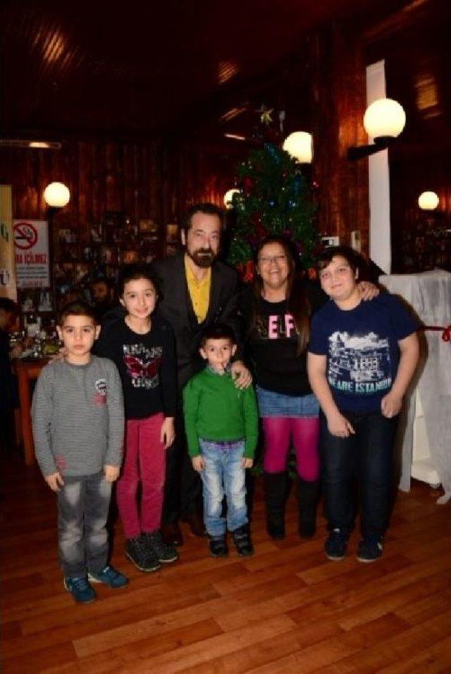 Burak Yılmaz İle Eşinden Diyaliz Hastalarına Yeni Yıl Sürprizi 3