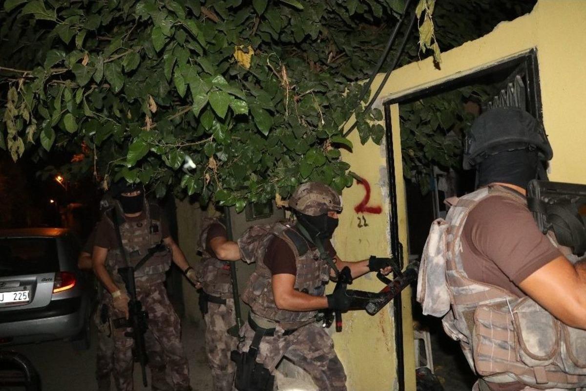 Adana Merkezli 3 İlde Uyuşturucu Operasyonu: 18 G&ouml;zaltı