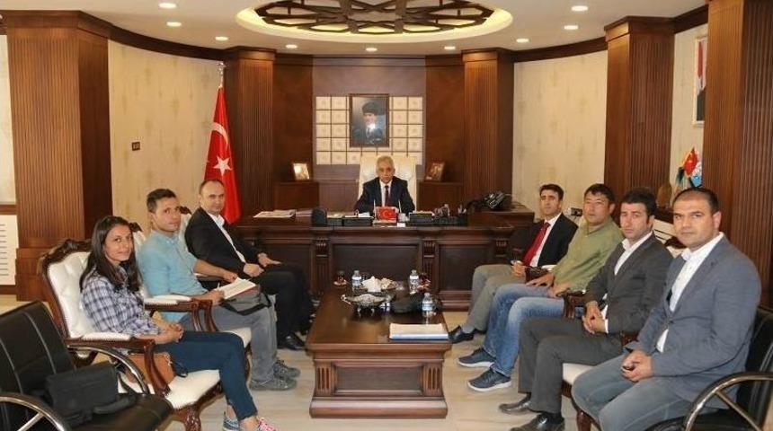 Mahalli İdareler Genel M&uuml;d&uuml;r&uuml; Canalp&rsquo;tan Vali Toprak&rsquo;a Ziyaret