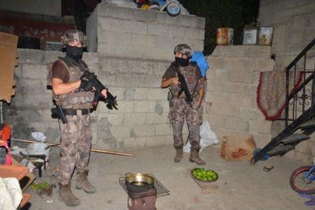 Adana'da Merkezli 3 Ilde Uyuşturucu Operasyonu: 18 Gözaltı