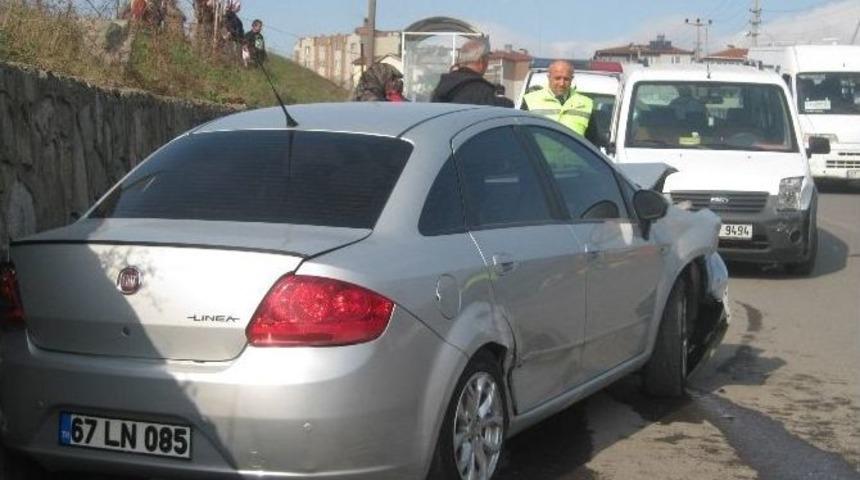 Kazadan Kaçarken Su Kanalına Düşüp Yaralandılar