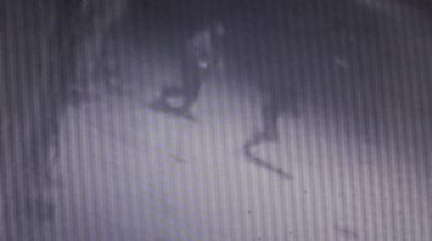 Pompacının Elindeki Parayı Kapıp Ka&ccedil;tı