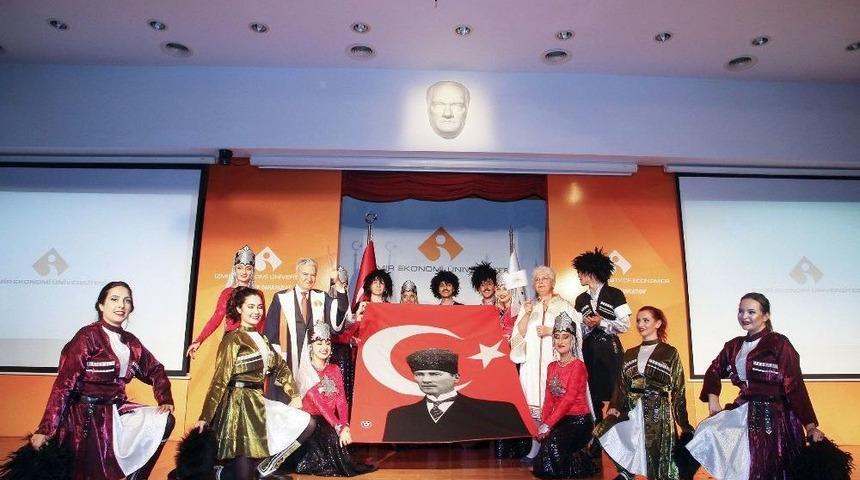 İzmir Ekonomi &Uuml;niversitesi Kamp&uuml;s&uuml; Yeniden D&uuml;zenlenecek