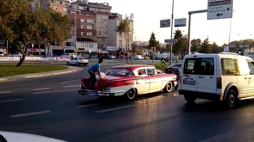 (&ouml;zel Haber) &Ccedil;ocukların Gelin Arabasından &Ouml;l&uuml;m&uuml;ne Bahşiş Alma &Ccedil;abası Kamerada