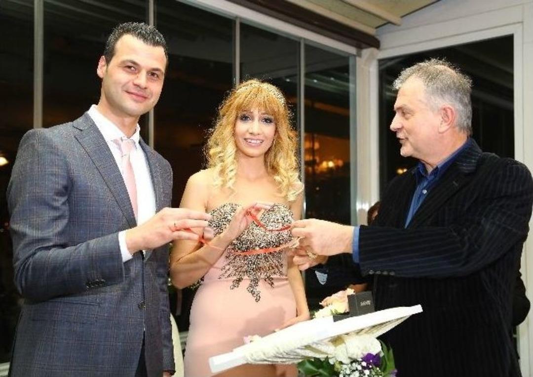 Kan Kanserini Yenip Nişanlandı