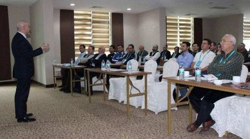 Kayseri Ticaret Odası Kırşehir&rsquo;de Meclis &Uuml;yelerine &lsquo;liderlik&rsquo; Semineri Verdi