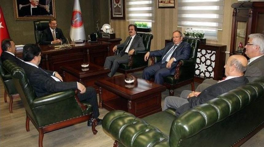 C&uuml; Rekt&ouml;r&uuml; Kocacık&rsquo;tan, Baro Başkanı Eliş&rsquo;e Ziyaret