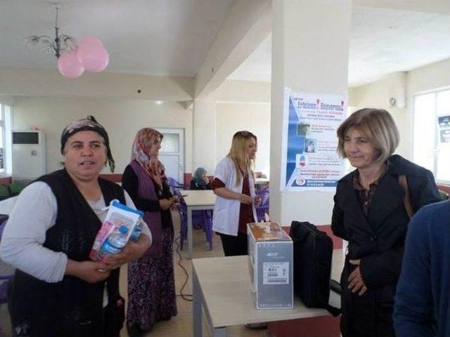 Meydan K&ouml;y&uuml;nde Kanser Semineri 1