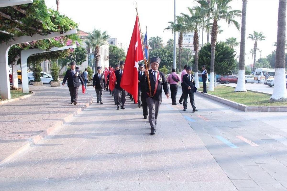 Mersin&rsquo;de Gaziler G&uuml;n&uuml; T&ouml;renle Kutlandı
