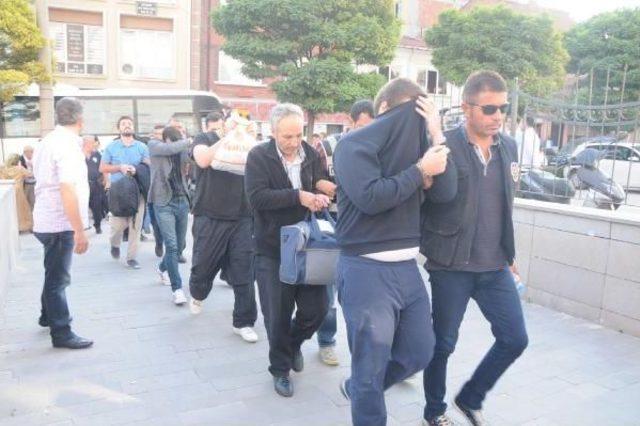 Eskişehir'de Fetö Şüphelisi 16 Kişi Adliyede