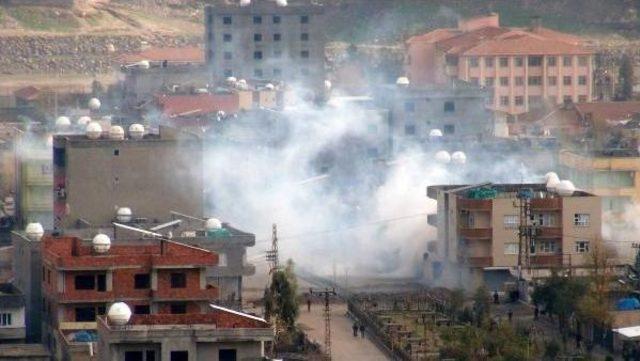 Cizre'de İşyerleri Açılmadı, Gerginlik Var (2)