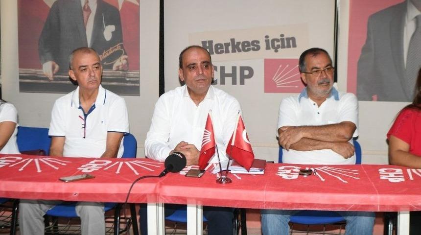 Chp &Ccedil;ukurova İl&ccedil;e Y&ouml;netiminde Toplu İstifa