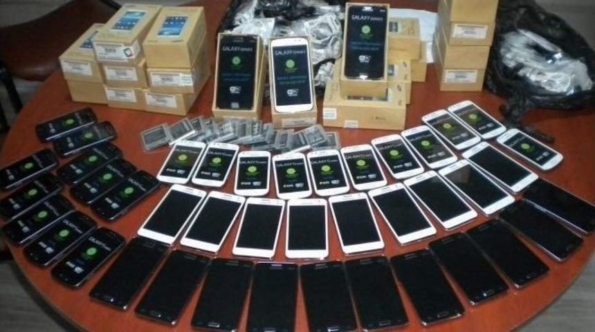 Kilis&rsquo;te Bin 573 Adet Ka&ccedil;ak Cep Telefonu Ele Ge&ccedil;irildi