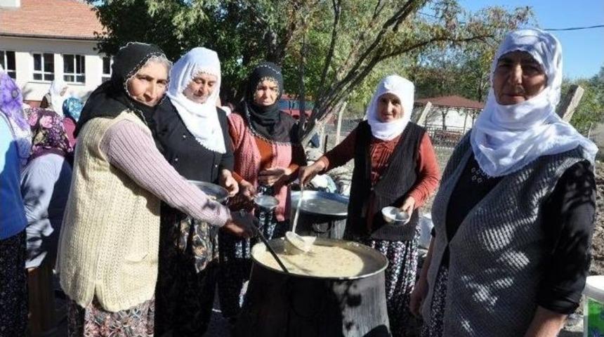 Yazıbaşı Mahallesi&rsquo;nde Aşure Etkinliği