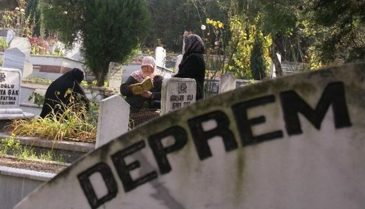 12 Kasım D&uuml;zce Depreminin Yıld&ouml;n&uuml;m&uuml;