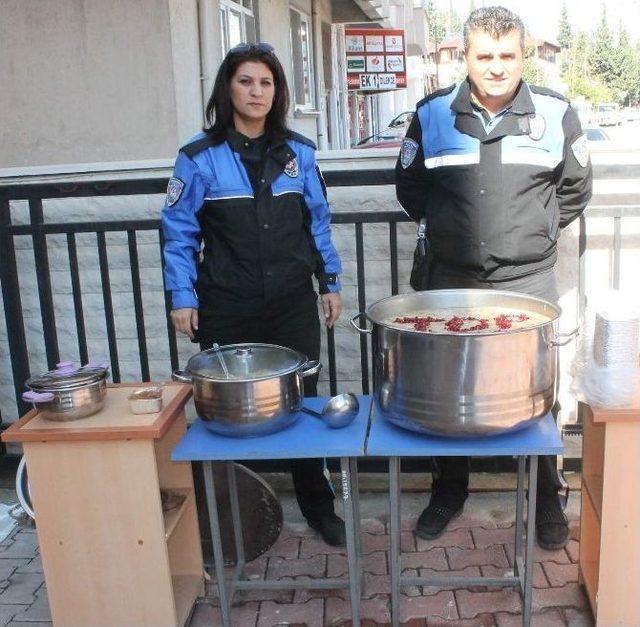 Kumluca Emniyeti&rsquo;nden Aşure İkramı 1