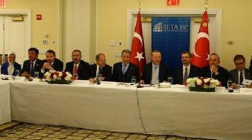 Cumhurbaşkanı Erdoğan, Seta Üyelerini Kabul Etti