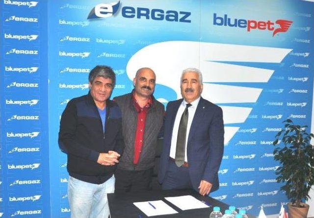 Ergaz Bluepet, Tanıtım &Ccedil;alışmalarında İbrahim Erkal İle Anlaştı 1