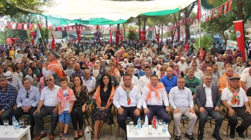 Menderes&rsquo;te Y&ouml;r&uuml;k Şenliği Coşkusu