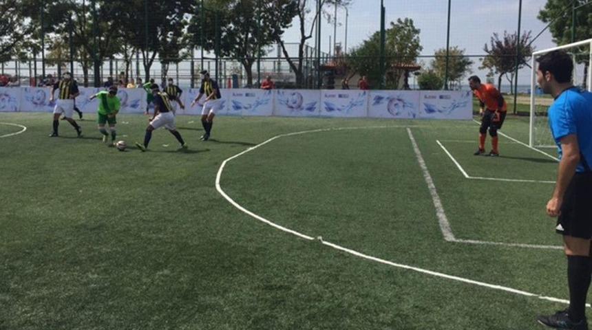 Şampiyon Kaldığı Yerden Devam