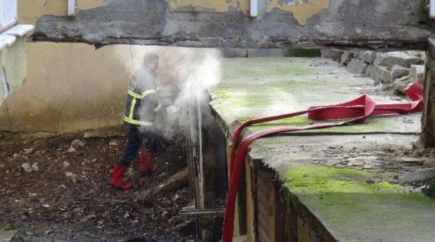 Tekirdağ&rsquo;da K&ouml;m&uuml;rl&uuml;k Yangını