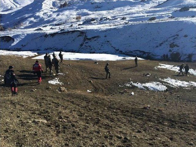 Van’da Kaybolan Nehir’in Arama Çalışmaları Devam Ediyor