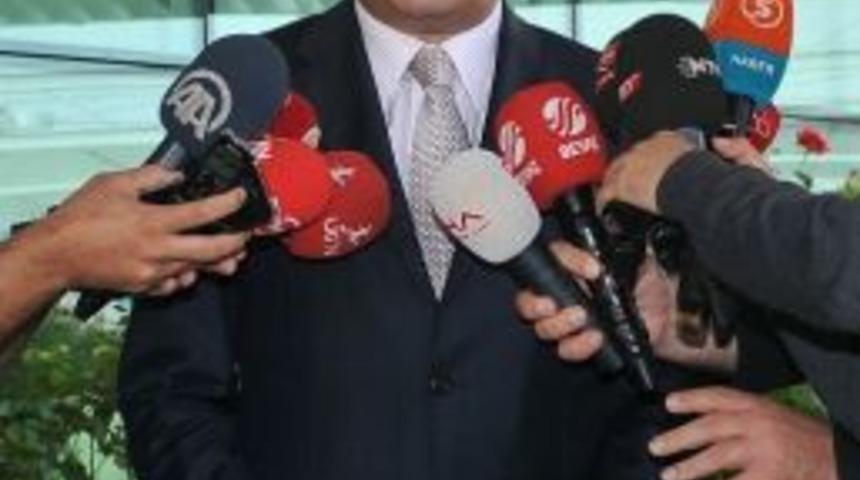 Albayrak&rsquo;tan Lucescu G&ouml;ndermesi