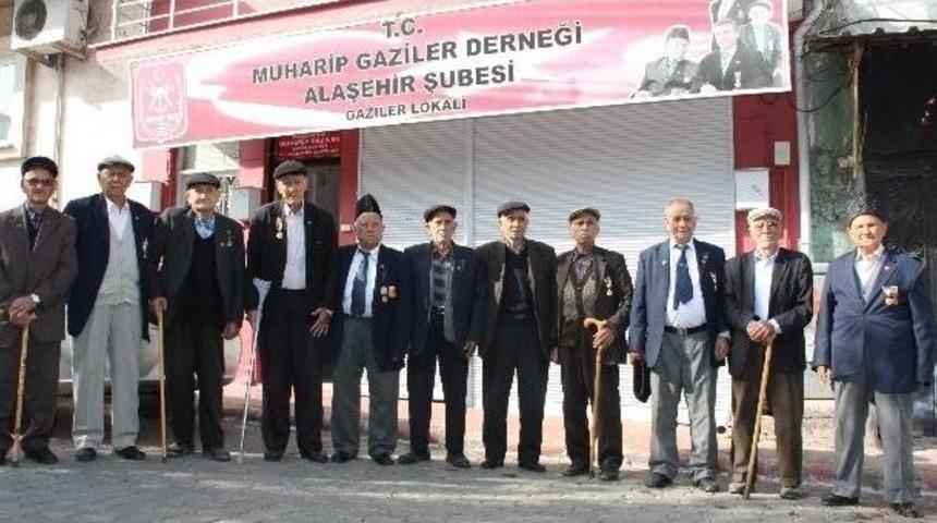 Kore Gazileri Anılarını Tazeledi