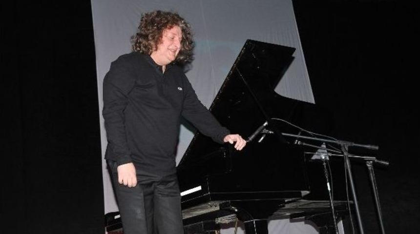 Tarsus&rsquo;ta Tuluyhan Uğurlu Konseri