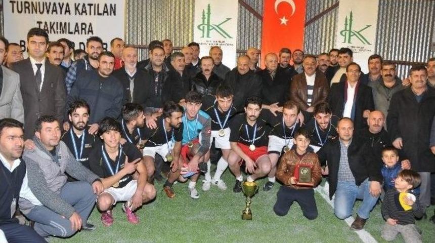 K&uuml;res&uuml;nniler Derneği&rsquo;nden Futbol Turnuvası