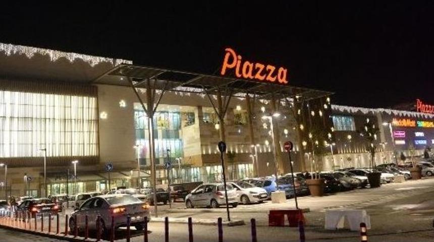 Piazza&rsquo;da Yeni Yıl Heyecanı