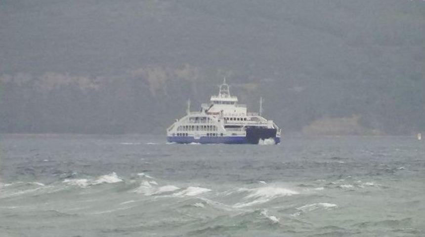 &Ccedil;anakkale&rsquo;de Feribot Seferleri İptal