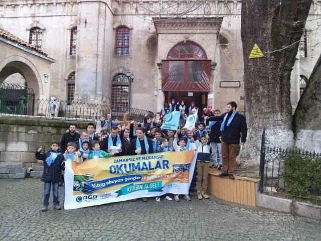 Anadolu Gençlik Derneği’nden Zamansız Ve Mekansız Okuma