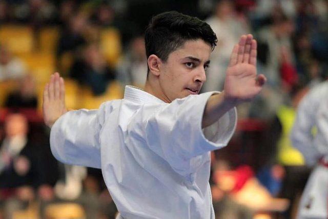 Manavgatlı Kutluhan Akdeniz&rsquo;in Zirvesinde 1