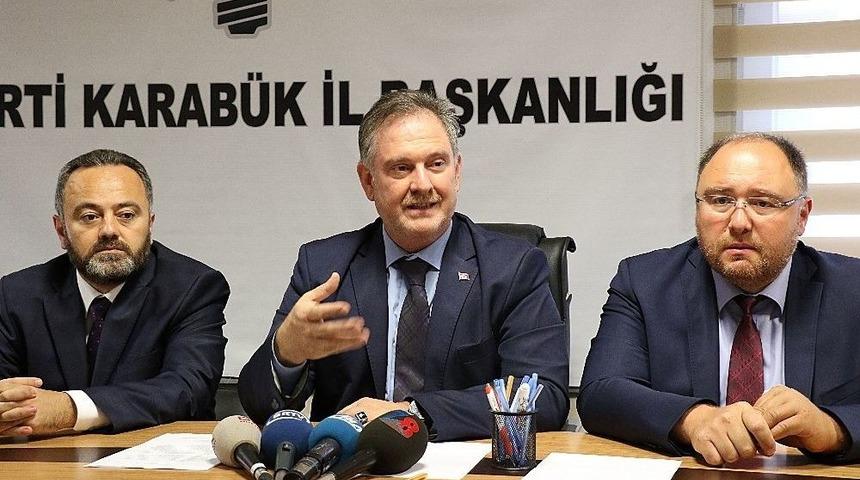 Ak Parti İl Başkanı Saylar İstifasını A&ccedil;ıkladı