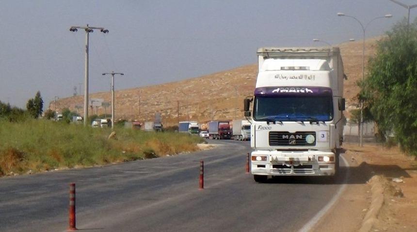 Bm&rsquo;den Suriyeliler&rsquo;e 12 Yardım Tırı